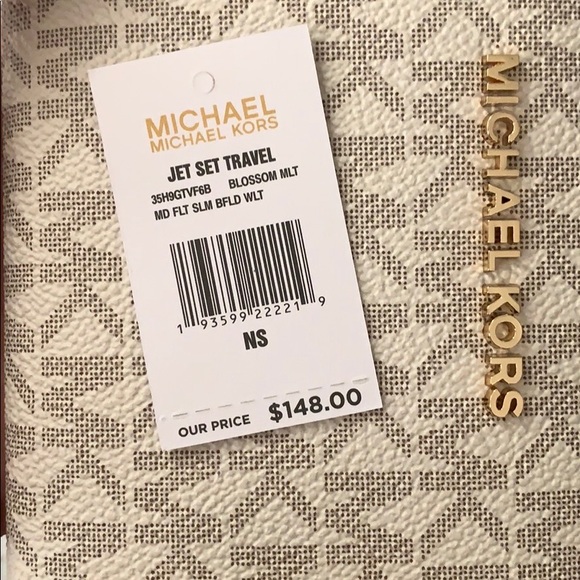 New MK wallet 💖 - Picture 4 of 4